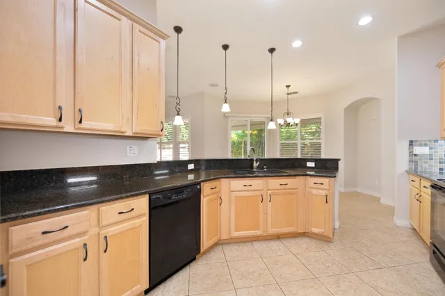 $575,000 | 12040 Gold Arbor Lane, Gold River, CA 95670