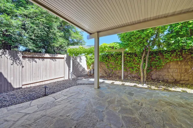 $575,000 | 12040 Gold Arbor Lane, Gold River, CA 95670