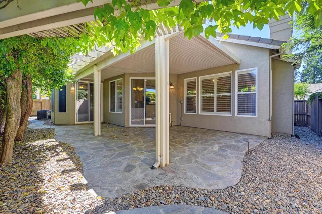 $575,000 | 12040 Gold Arbor Lane, Gold River, CA 95670