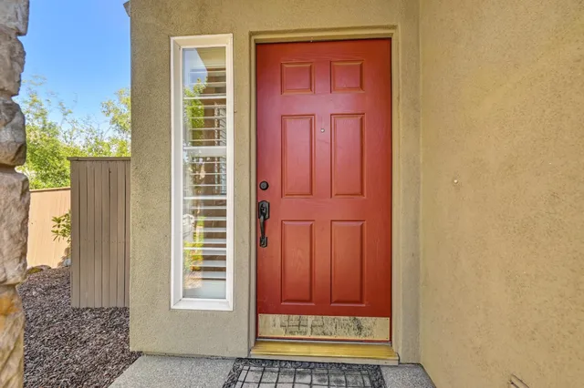 $575,000 | 12040 Gold Arbor Lane, Gold River, CA 95670