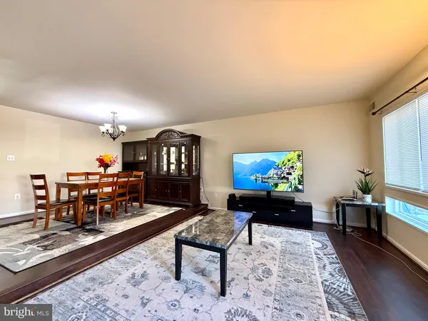 $365,999 | 7537 Clemson Court, Manassas, VA 20109