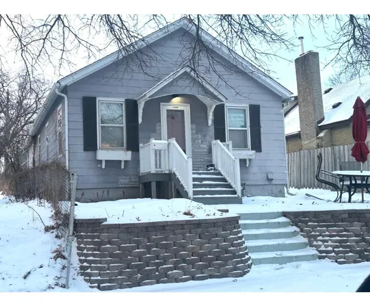 $1,895 | 1068 Arundel Street, St. Paul, MN 55117