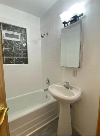 $1,895 | 1068 Arundel Street, St. Paul, MN 55117