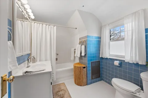 $1,599,000 | 458 Sunset Road, Winnetka, IL 60093