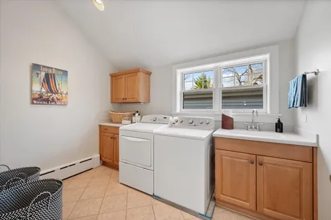 $1,599,000 | 458 Sunset Road, Winnetka, IL 60093