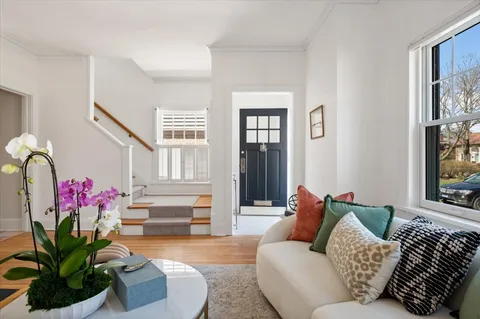 $1,599,000 | 458 Sunset Road, Winnetka, IL 60093