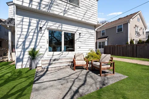 $1,599,000 | 458 Sunset Road, Winnetka, IL 60093