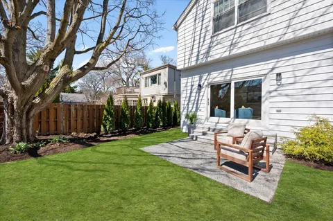 $1,599,000 | 458 Sunset Road, Winnetka, IL 60093