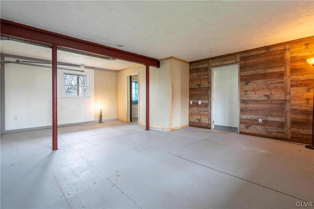1234 Sunset Circle Slatington, PA 18080 - Photo 14 of 40 an empty room with windows and closet