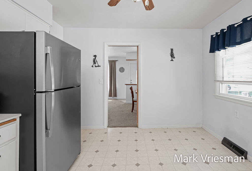3125 Coolidge Road Muskegon, MI 49441 - Photo 17 of 46 3125CoolidgeRd-22LoRes