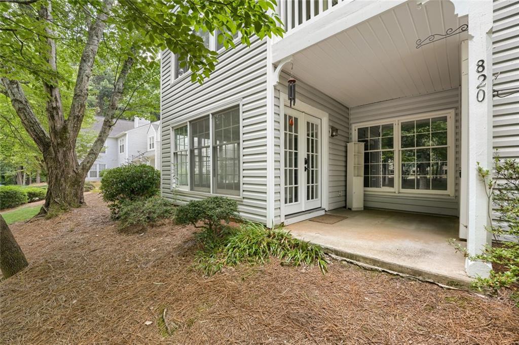 820 Cannon Run Marietta, GA 30064 - Photo 4 of 27