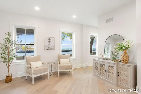 $2,395,000 | 103 North Pier Street, St. Joseph, MI 49085