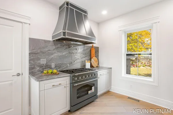 $2,395,000 | 103 North Pier Street, St. Joseph, MI 49085