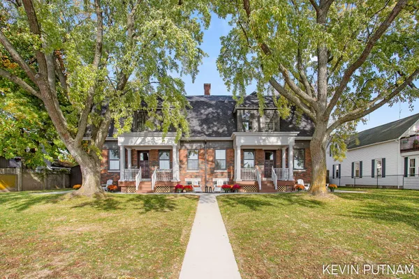 $2,395,000 | 103 North Pier Street, St. Joseph, MI 49085