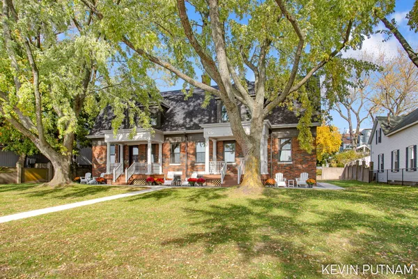 $2,395,000 | 103 North Pier Street, St. Joseph, MI 49085