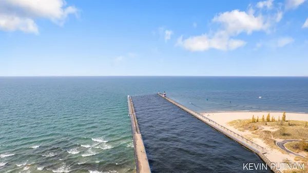 $2,395,000 | 103 North Pier Street, St. Joseph, MI 49085