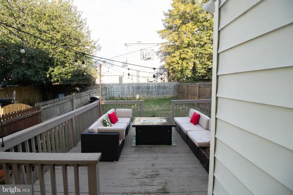 $2,400 | 2215 North Harrison Street, Wilmington, DE 19802