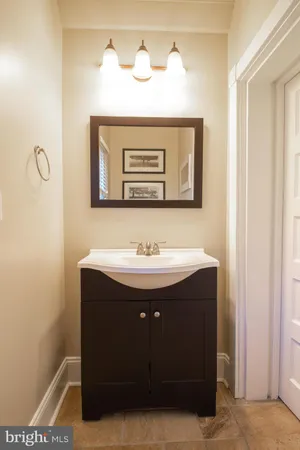 $2,400 | 2215 North Harrison Street, Wilmington, DE 19802