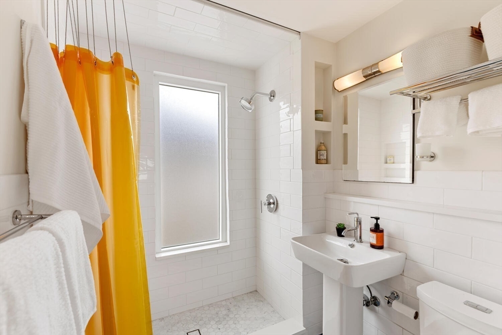 20 Chester Road, Unit 2 Belmont, MA 02478 - Photo 19 of 35