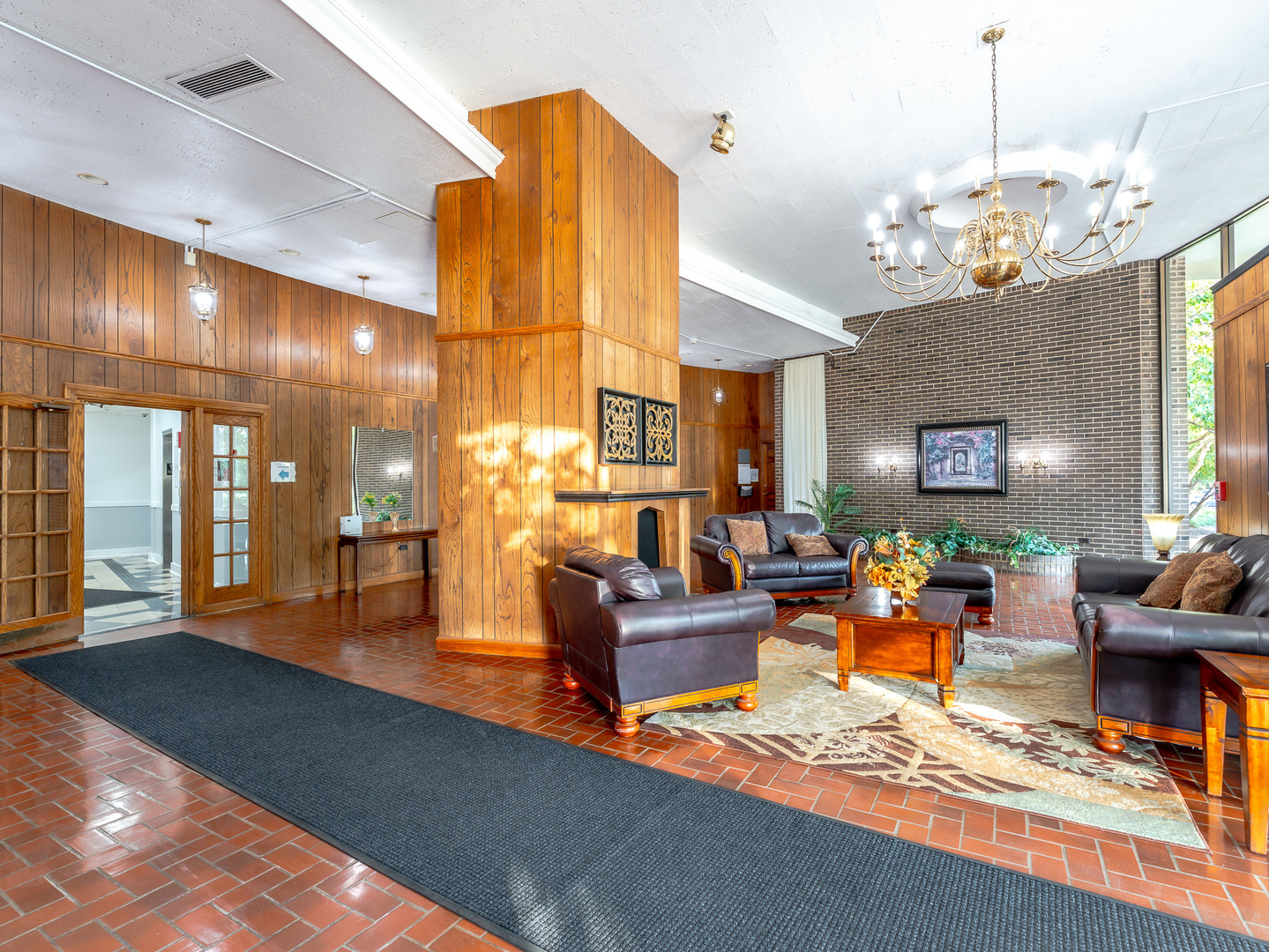 20 North Tower Road, Unit 8G Oak Brook, IL 60523 - Photo 16 of 16 Gallery Image 16