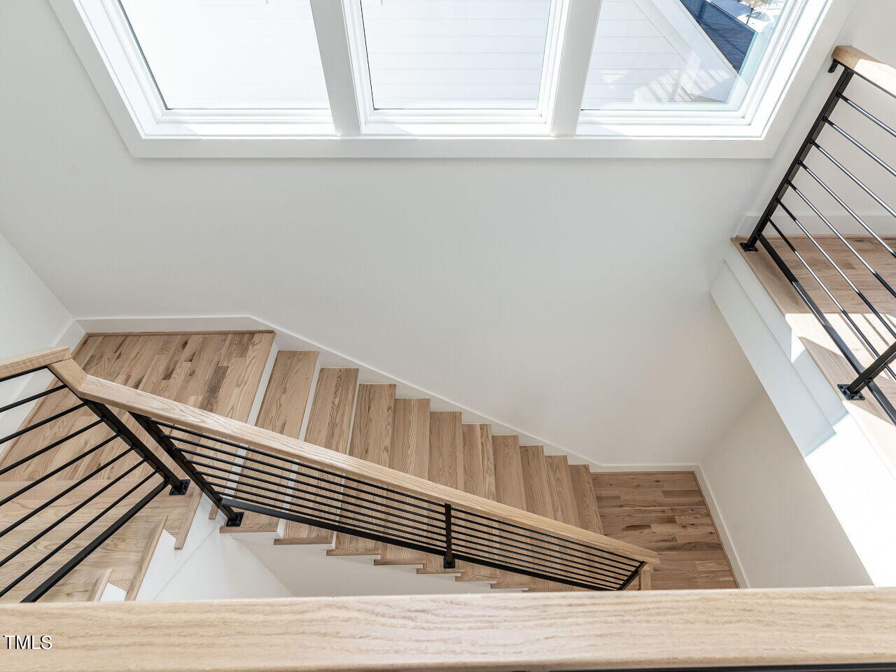 1524 Carson Street Raleigh, NC 27608 - Photo 31 of 52 UPPER LANDING