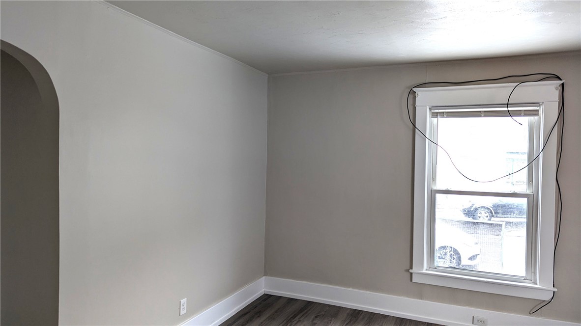 502 Main Street Oneonta, NY 13820 - Photo 4 of 16 spacious livingroom