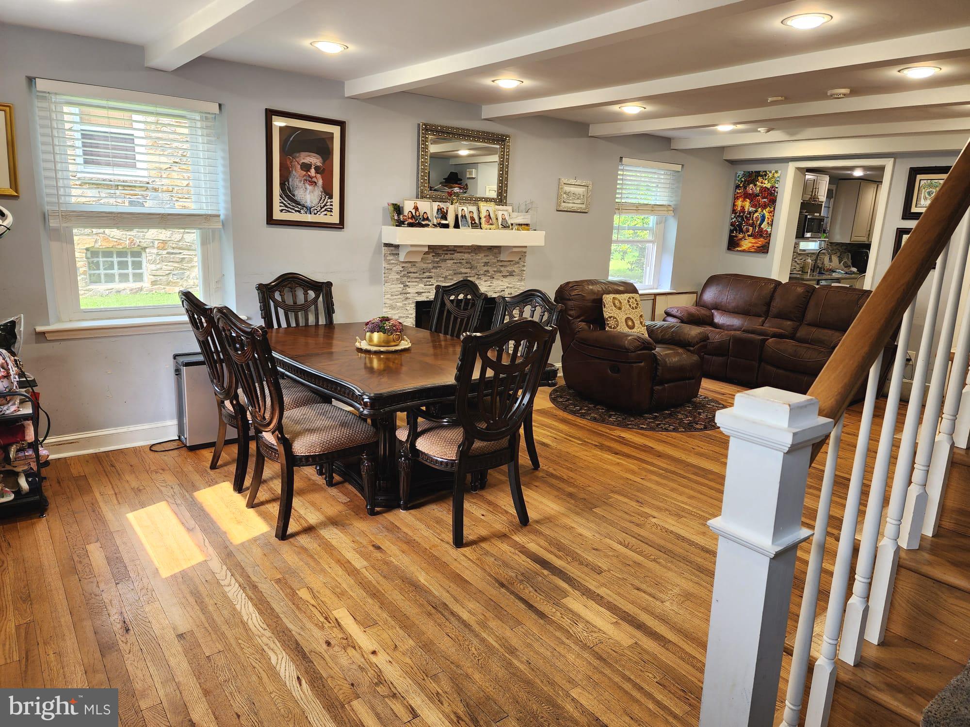 2506 Pinebrush Road Baltimore, MD 21209 - Photo 6 of 31