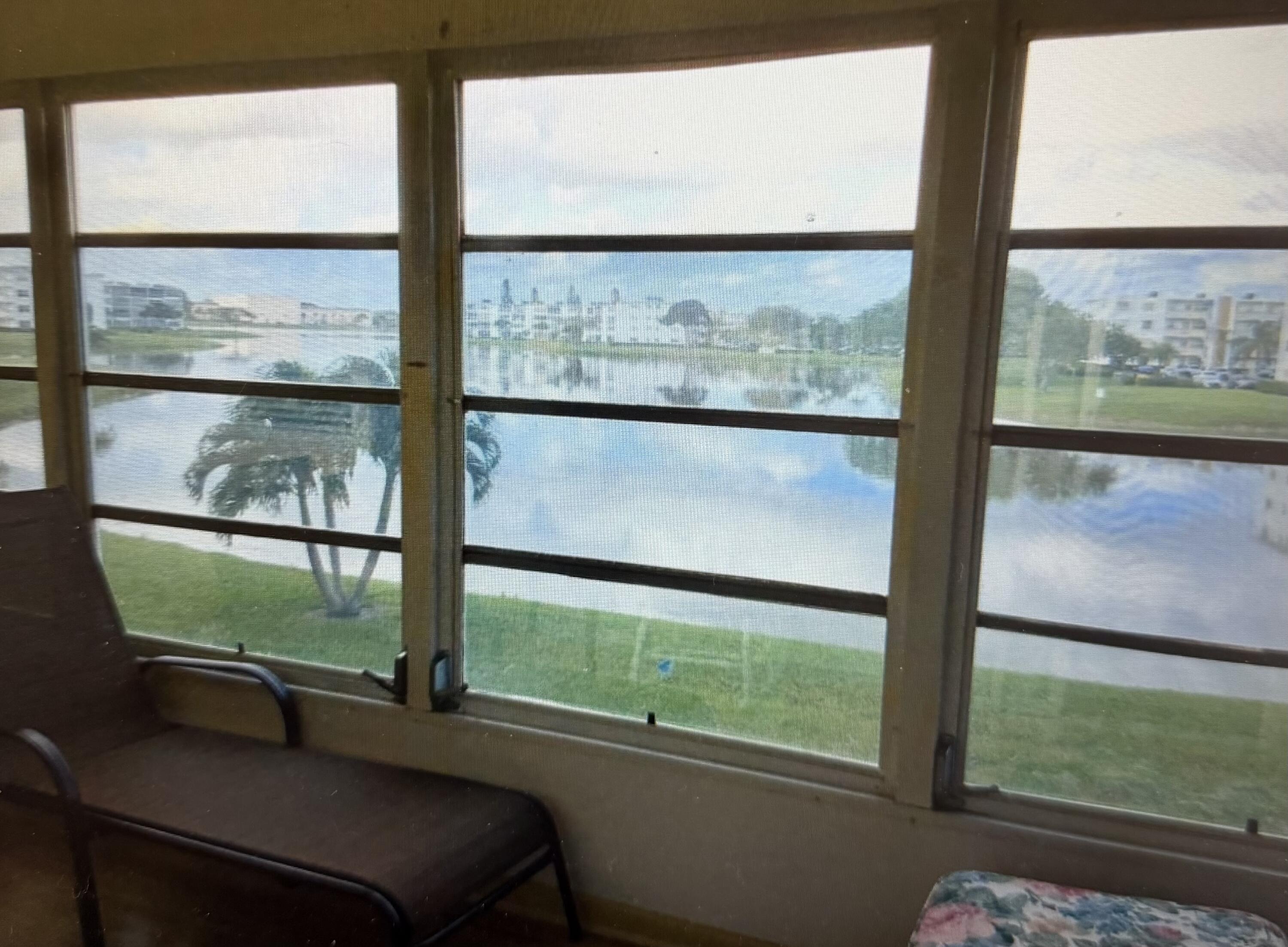 2038 Exeter C Boca Raton, FL 33434 - Photo 3 of 17 IMG_5617