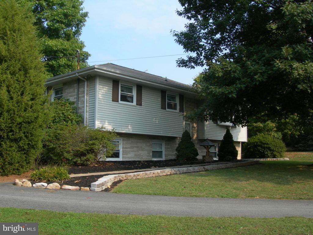 3299 Turnpike Road Elizabethtown, PA 17022 - Photo 1 of 28 Gallery Image 1