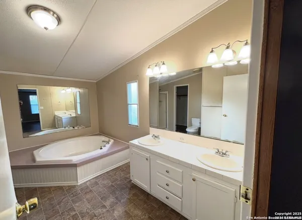 $1,600 | 1118 Wild Persimmon Street, San Antonio, TX 78245