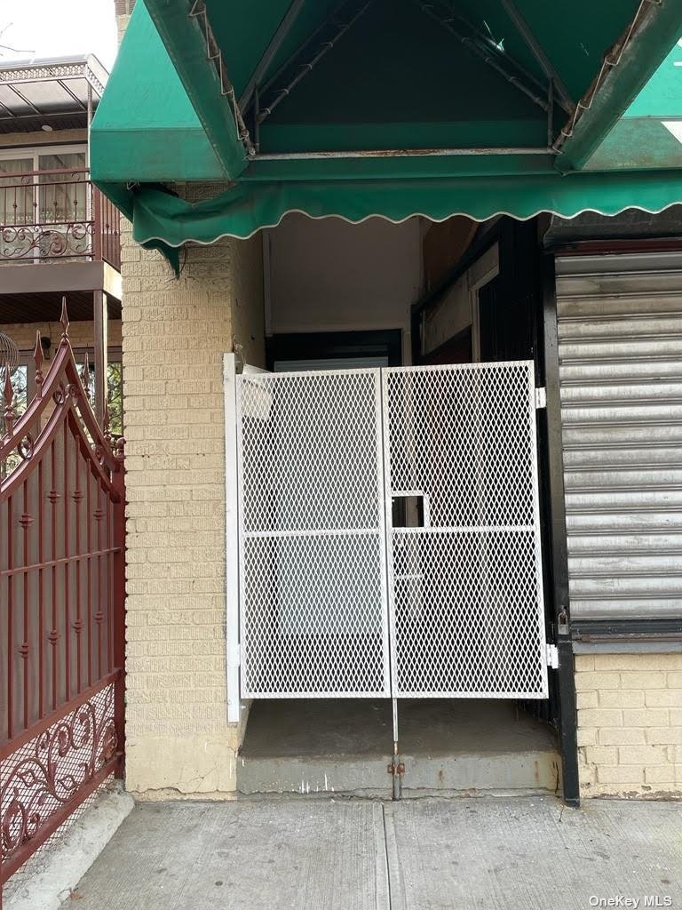 10908 Van Wyck Expressway, Queens, NY 11420 Compass