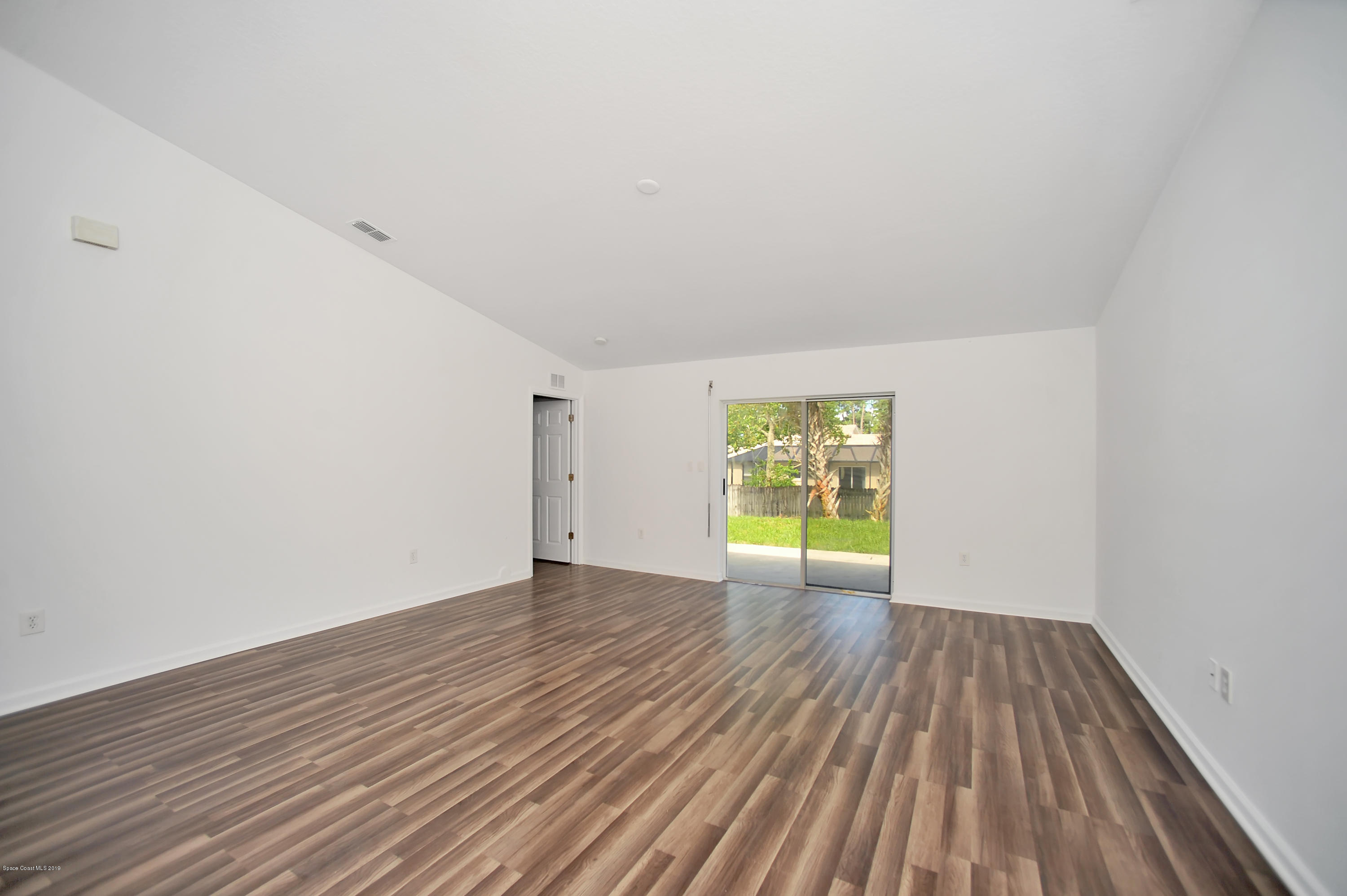 6725 Cairo Road Cocoa, FL 32927 - Photo 2 of 16 REW_3317