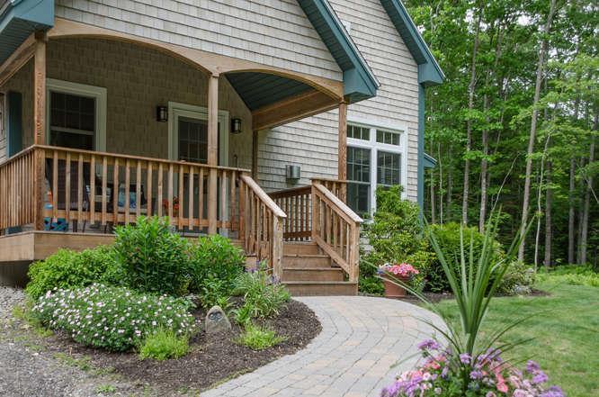 29 Bailey Farm Road Freeport, ME 04032 - Photo 4 of 27 Walkway to entrance