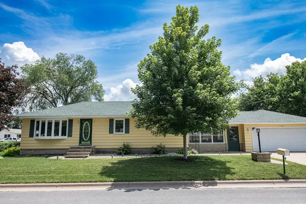 $289,900 | 520 39th Avenue, Winona, MN 55987