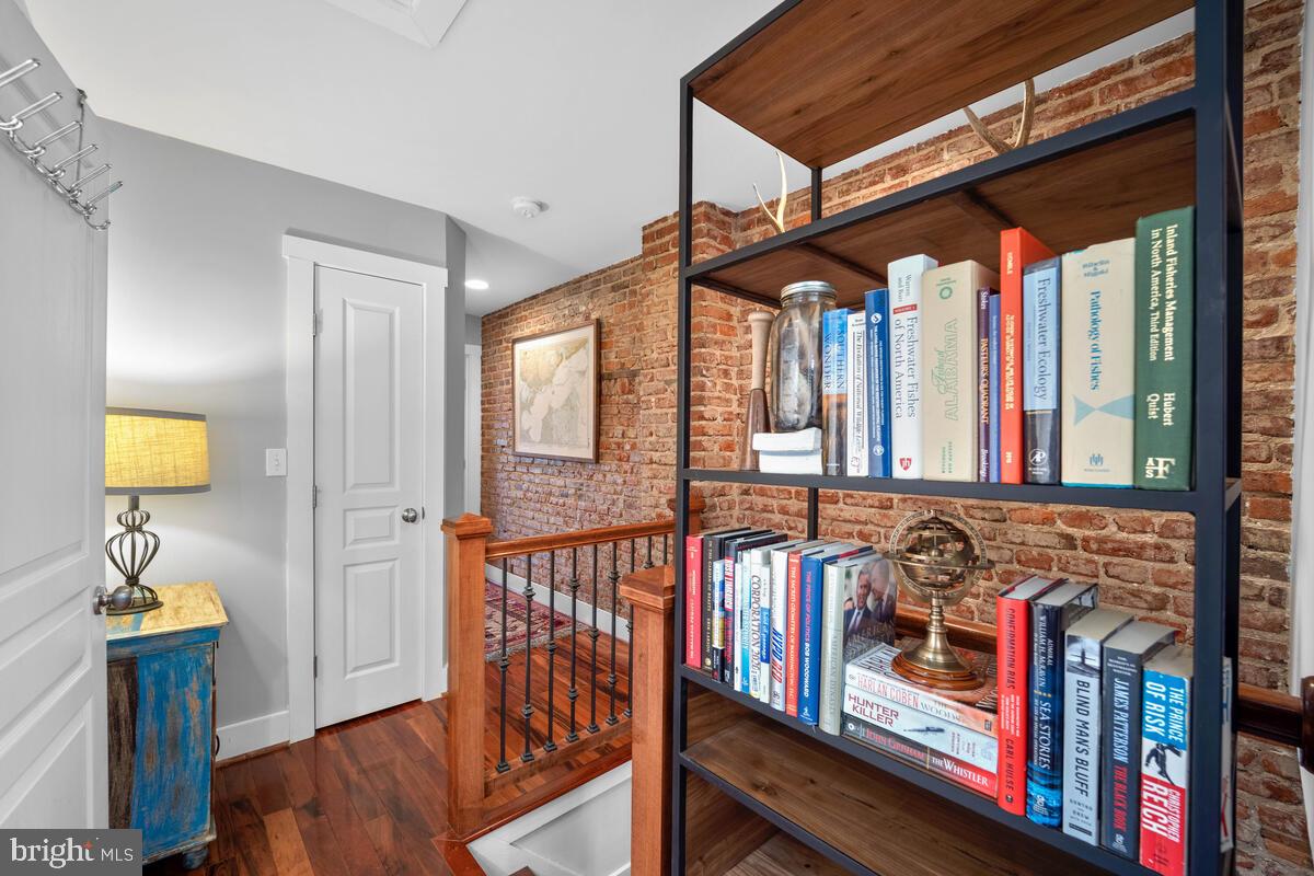 243 17th Street Southeast Washington, DC 20003 - Photo 20 of 37