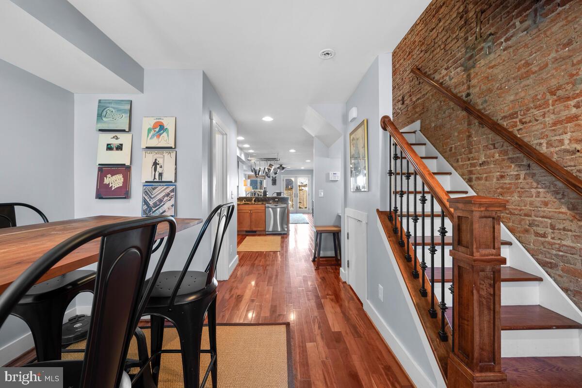 243 17th Street Southeast Washington, DC 20003 - Photo 3 of 37