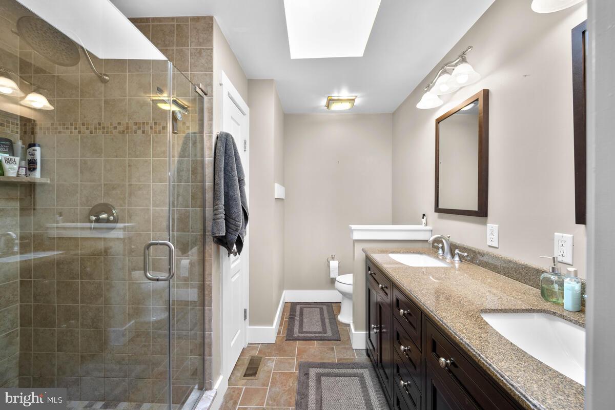 243 17th Street Southeast Washington, DC 20003 - Photo 27 of 37