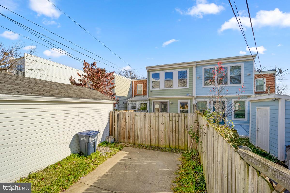 243 17th Street Southeast Washington, DC 20003 - Photo 37 of 37