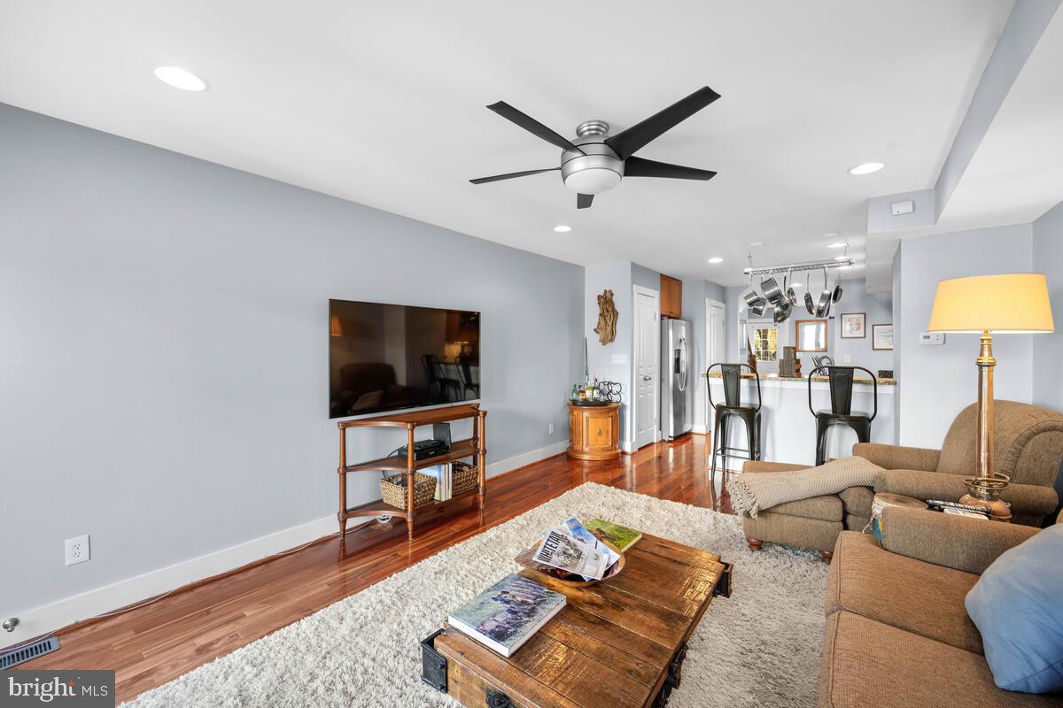 243 17th Street Southeast Washington, DC 20003 - Photo 9 of 37