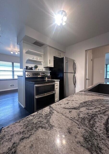 73 North Chesterfield Road Columbus, OH 43209 - Photo 5 of 34 Kitchen Dining 10