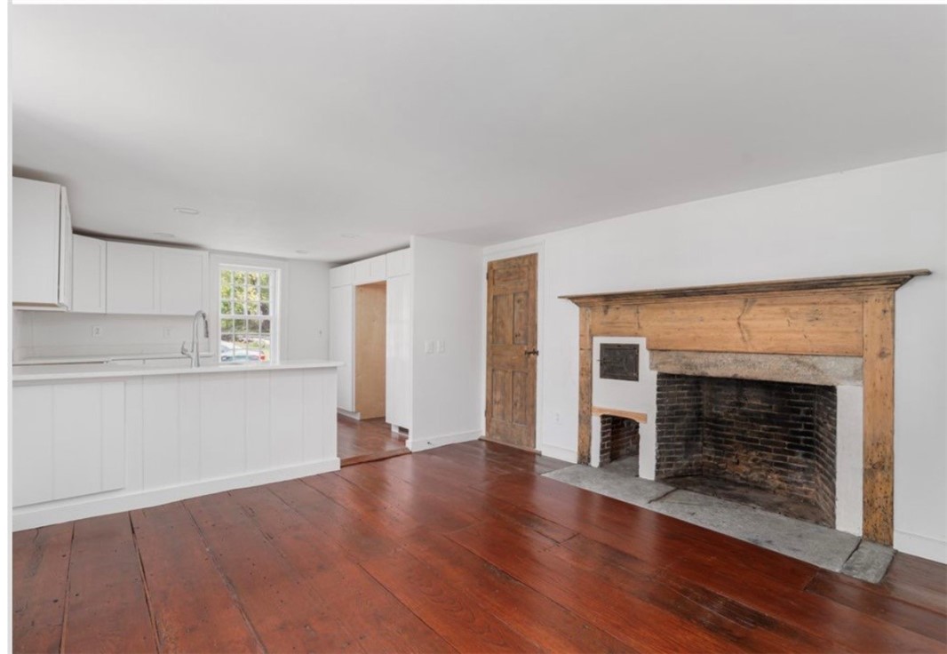 250 Ide Road Scituate, RI 02857 - Photo 3 of 21