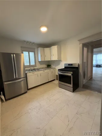 $1,400 | 61 Baxter Street, Buffalo, NY 14207