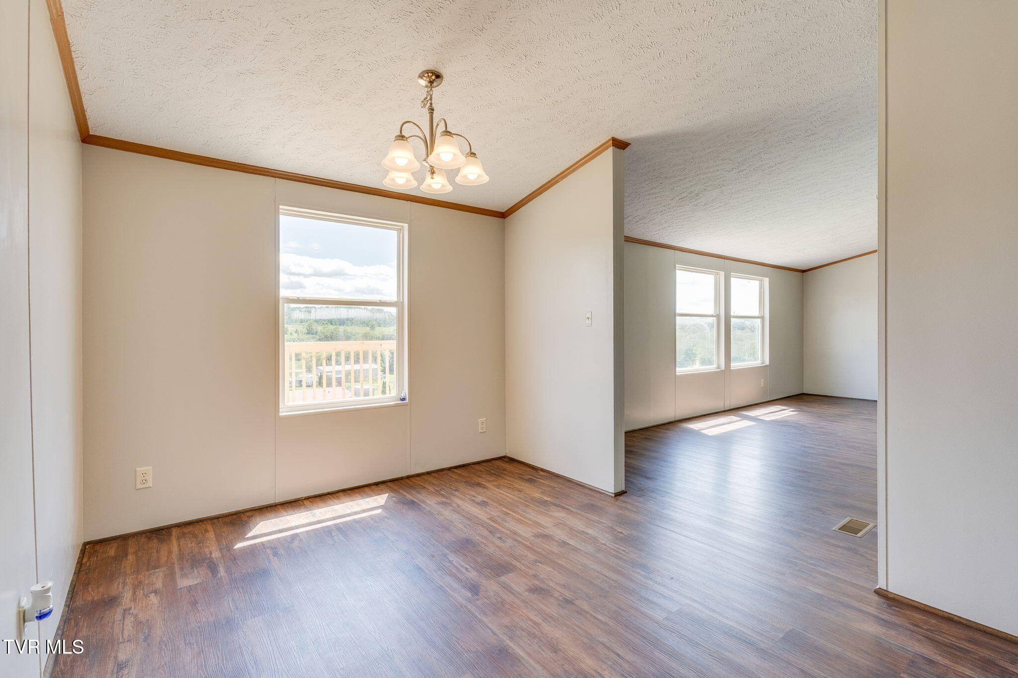 175 Clay Way Greeneville, TN 37745 - Photo 19 of 37 011