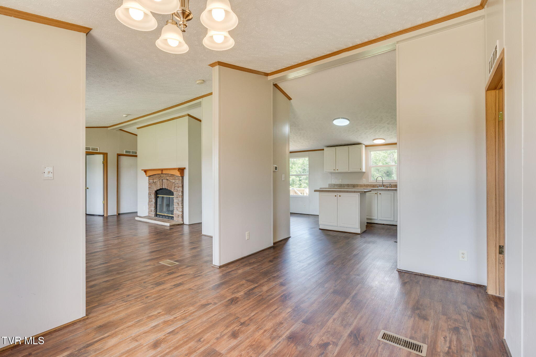 175 Clay Way Greeneville, TN 37745 - Photo 20 of 37 012