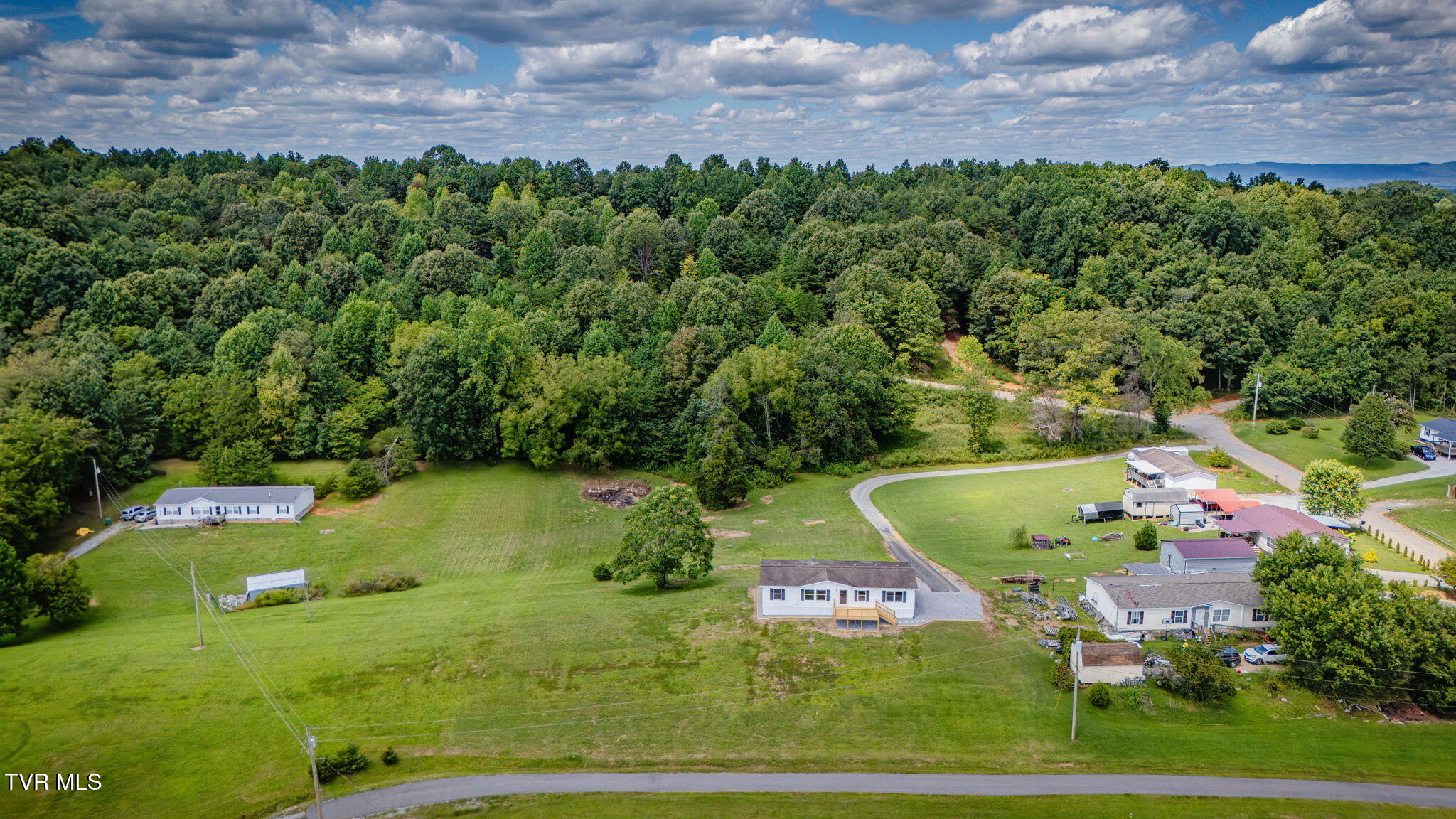 175 Clay Way Greeneville, TN 37745 - Photo 33 of 37 108