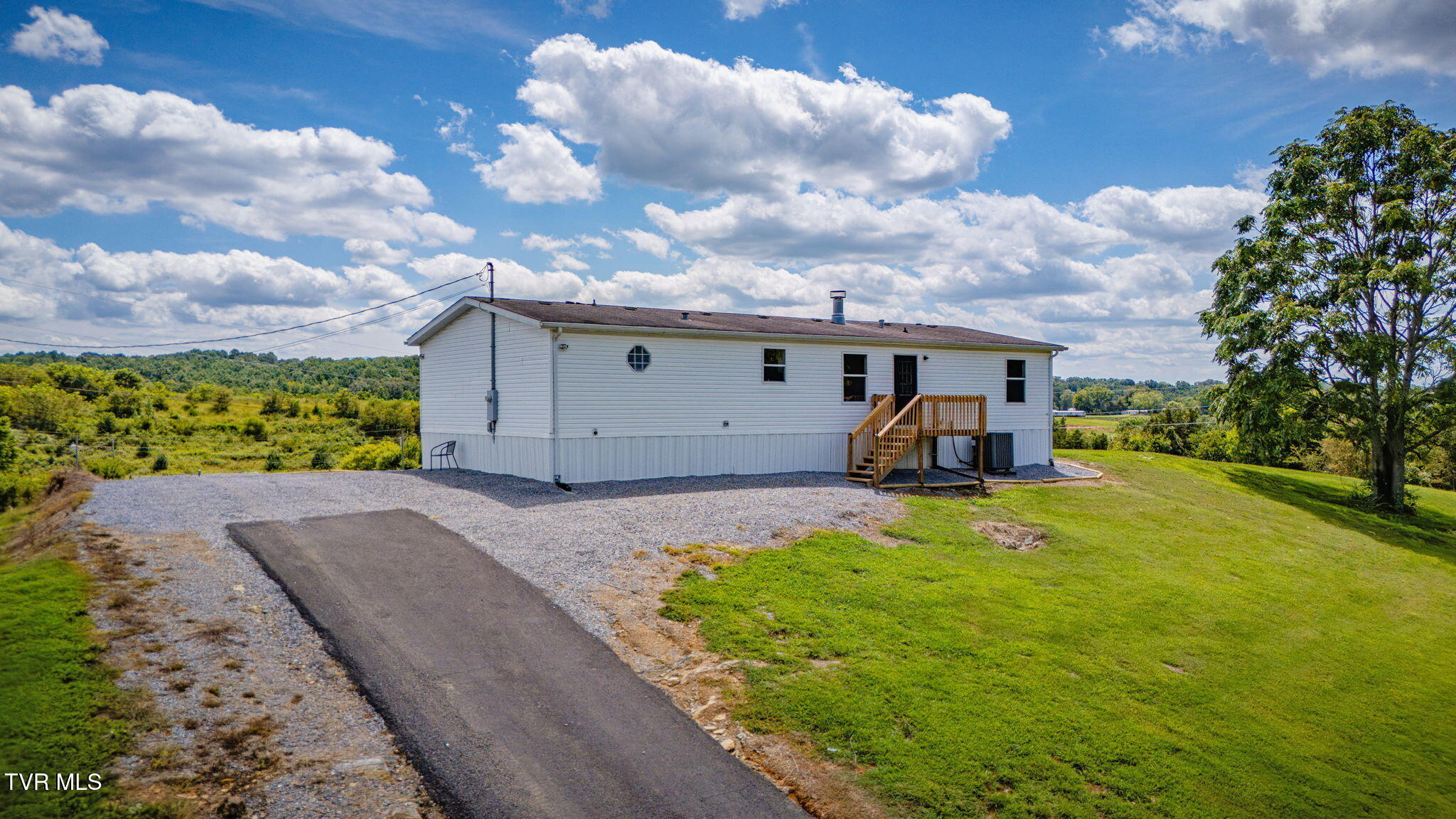 175 Clay Way Greeneville, TN 37745 - Photo 7 of 37 104