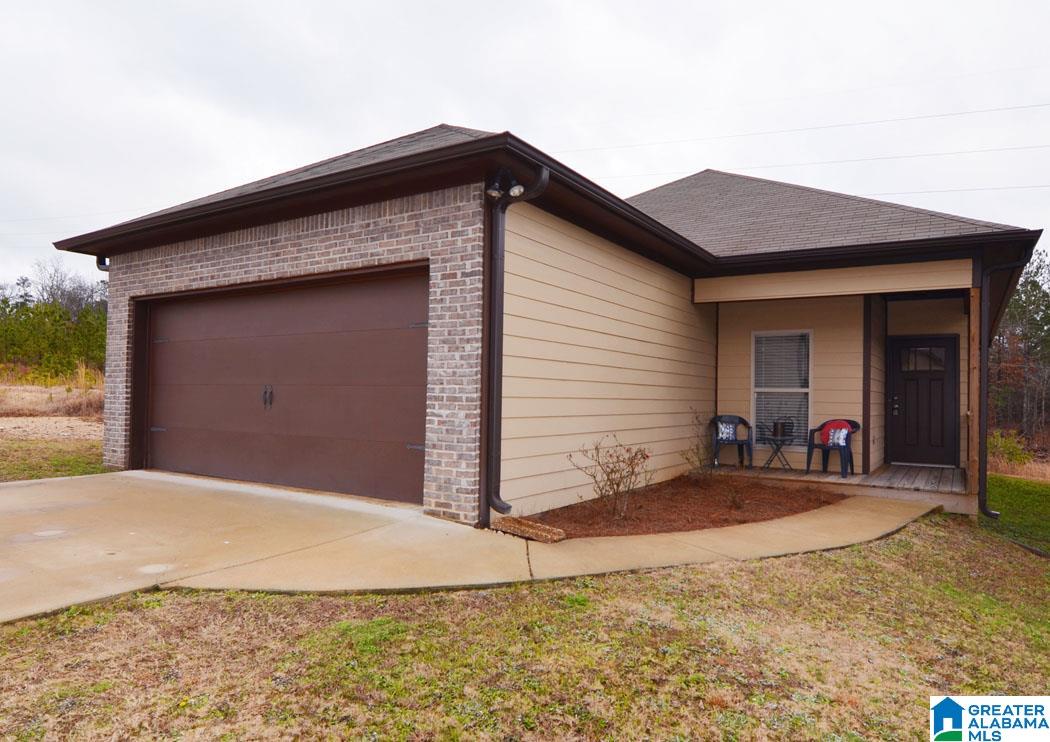 960 Maple Trace Odenville, AL 35120 - Photo 1 of 16
