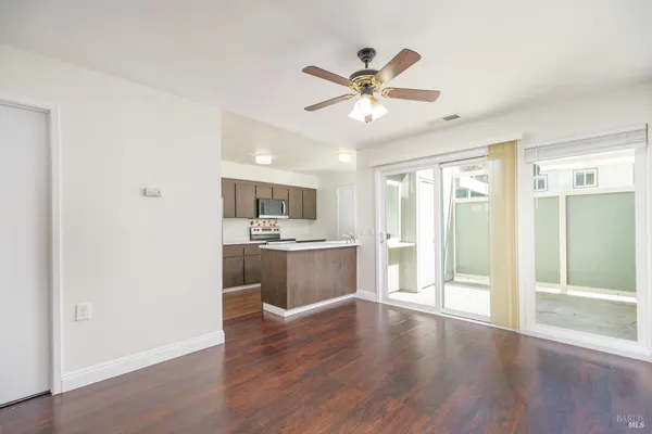 $653,500 | 32 C Oliva Drive, Novato, CA 94947