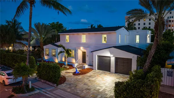 $25,995 | 320 Polk Street, Hollywood, FL 33019