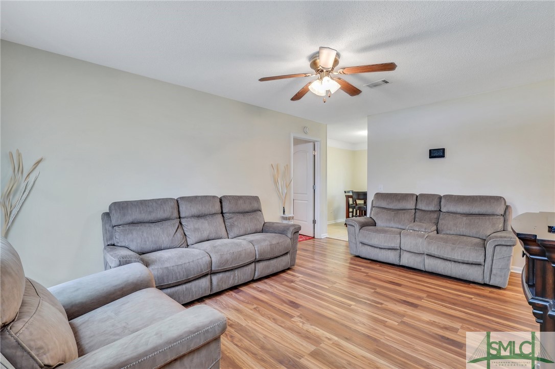 688 McDowell Road Hinesville, GA 31313 - Photo 6 of 36